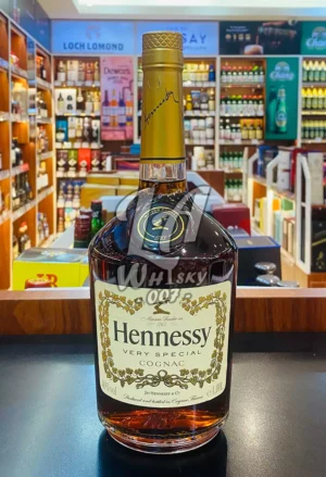 HENNESSY VS COGNAC
